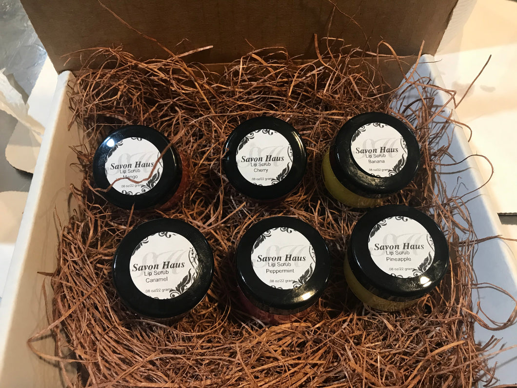 Lip scrub gift set.